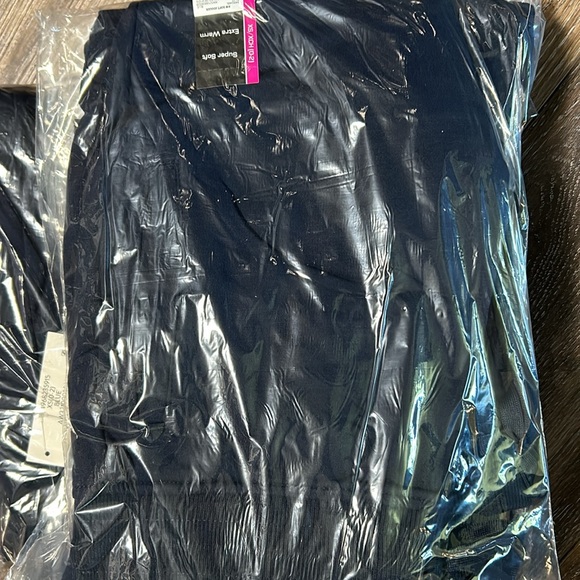 Two blue joggers with drawstring and pockets - Picture 15 of 15